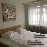 Very Sunny 1br Flat In The Center - West4