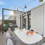 Outstanding Boutique-Designer Apartment - Private Rooftop Terrace - Fully Equipped