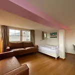 Hitrental Limmatquai Apartment Zurich