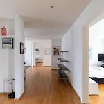 3Br City Flat Near Bellevue! - Sf6