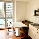 Beautiful 2 Room Apartments With Balcony In Zurich Center Downtown Hilda - Self Checkin