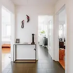 Apartment Modern With Balcony In Center A Hoh - Self Checkin Zurich
