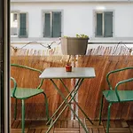 Modern Apartment With Balcony In Zurich Center A Hoh - Self Checkin
