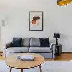 Apartment Saint - 90 Qm, 3 Schlafzimmer, Balkon & Kostenloser Parkplatz Zurich