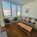 Apartment Modern With Balcony In Center A Hoh - Self Checkin Zurich
