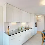 Amazing, Central, Sunny 1br Flat - Sun 12 Apartment