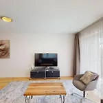 Amazing, Central, Sunny 1br Flat - Sun 12 Apartment