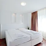 Suite Apartments By Livingdowntown