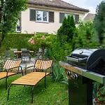 Blossom Suite Zuerich 90 Qm 3 Schlafzimmer Balkon & Voll Ausgestattete Kueche