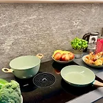 Alpine With Ac, Garden Terrace And Much Privacy Apartment Zurich