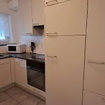 Executive 2 Bd Flat In City Center - Hoesch 1