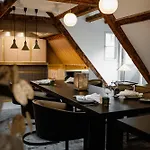 Mews House * Zurich