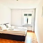 3 Room City Center Flat, Zurich Hb Konrad