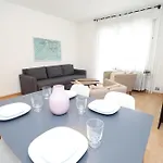 Airy Apartment Near Uetliberg Nature