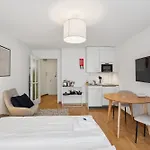 City Studio - Crown 22