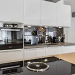 Old Town Penthouse Maisonette Private Rooftop *