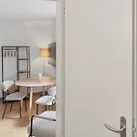 Apartment Cozy In The Heart Of - Stork 32 *