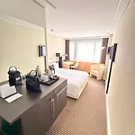 Crowne Plaza By Ihg Hotel 4*
