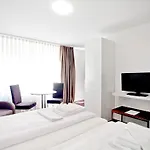 By Livingdowntown Apartment