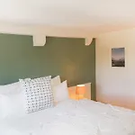 Lake Side Location Bellevue