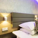 Hotel Sleep & Go Self-Check-In