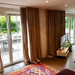 Eclectic Garden Apartment In A Quiet Residential Area
