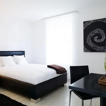Visionapartments Cramerstrasse 8-12 - Self Check-in * Zurich