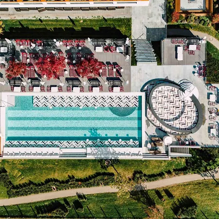 Five - Luxury Hotel 5*