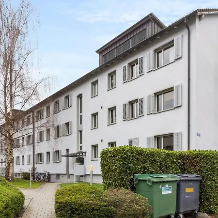 Cozy In Zurich