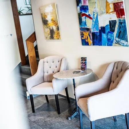 Hotel Boutique Kronenhof 3*
