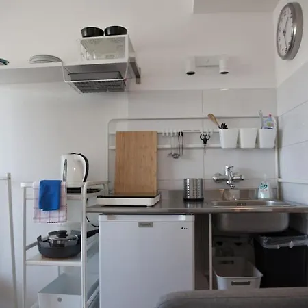 Stadt Zuerich-Kleines Studio Albisriederplatz Zurich