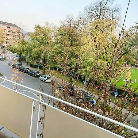 Apartment Charming Center Flat With Balcony Steps From Historic Schloss