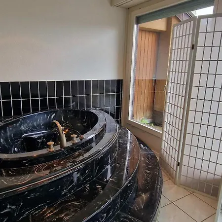 Penthouse With Jacuzzi, Sauna And Rooftop Apartment