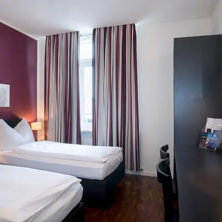 Hottingen - Near Old Town And Hotel 3*