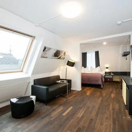 Hottingen - Near Old Town And Hotel 3*