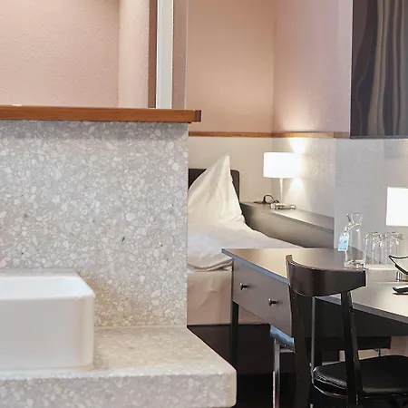 Hottingen - Near Old Town And Hotel Zurich