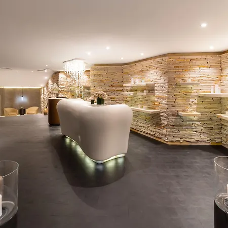 Hotel Five - Luxury