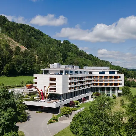 Five - Luxury Hotel
