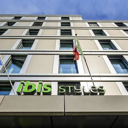 Ibis Styles Center 3*