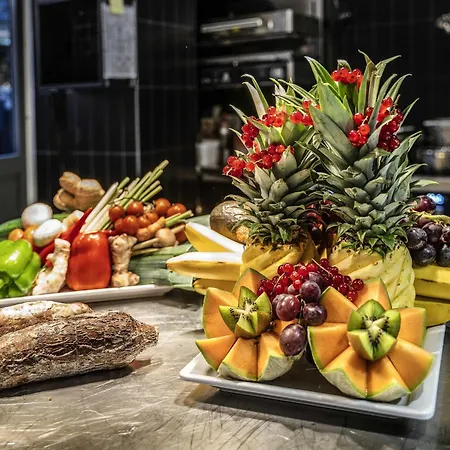 Ibis Styles Center