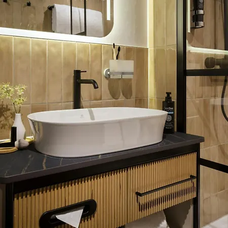 Hotel Leonardo Boutique Rigihof 4*