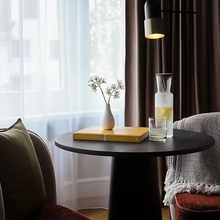 Hotel Leonardo Boutique Rigihof 4*