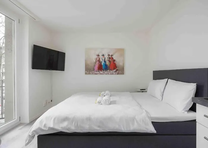 Urban Oasis With Queen Bed And View Be-29