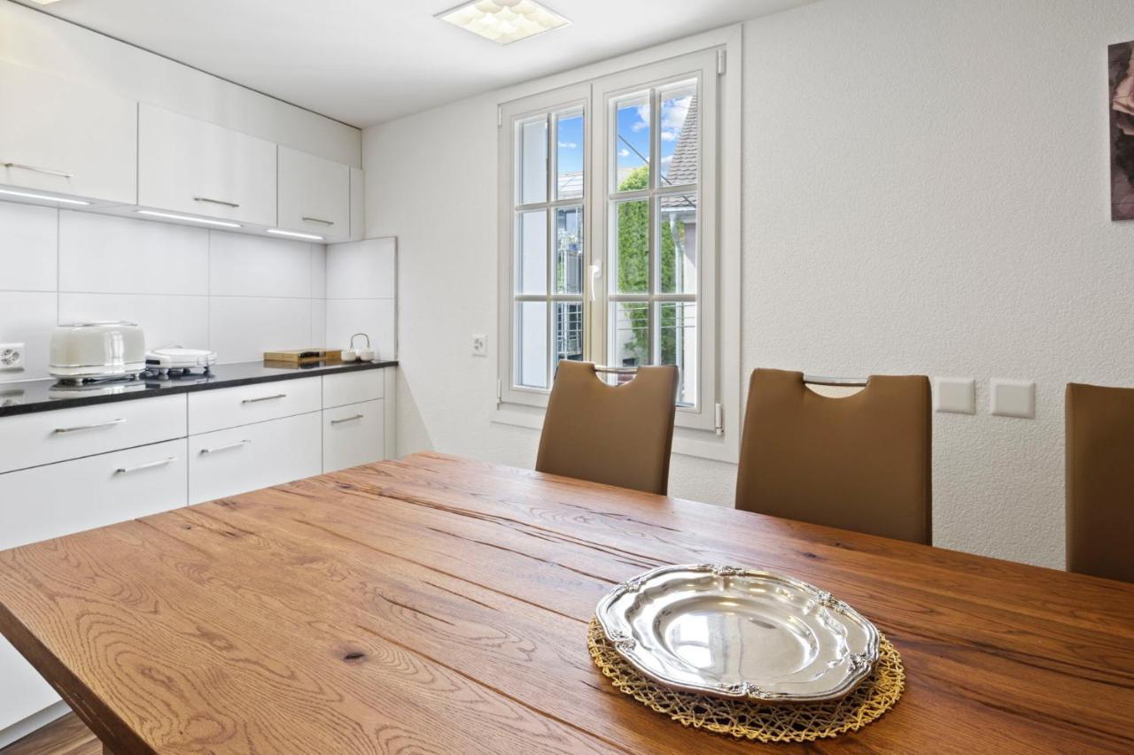 Hermes Contactless Self Checkin * Zurich