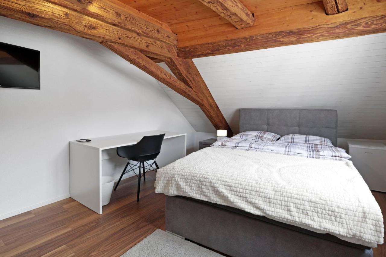 Hermes Contactless Self Checkin