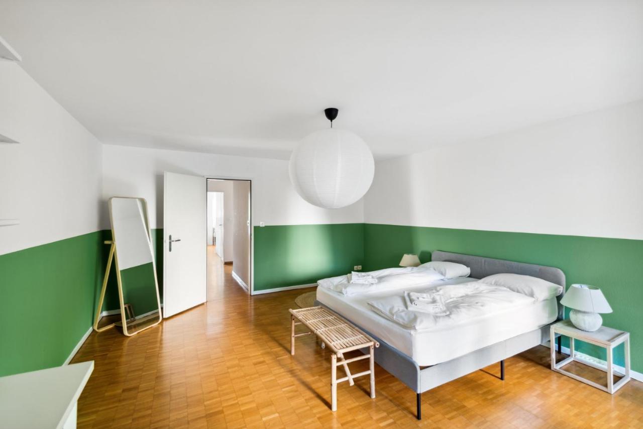 Cozy Close To The Center Of Forch Apartment