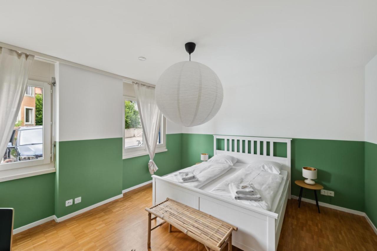 Cozy Close To The Center Of Forch Apartment Zurich