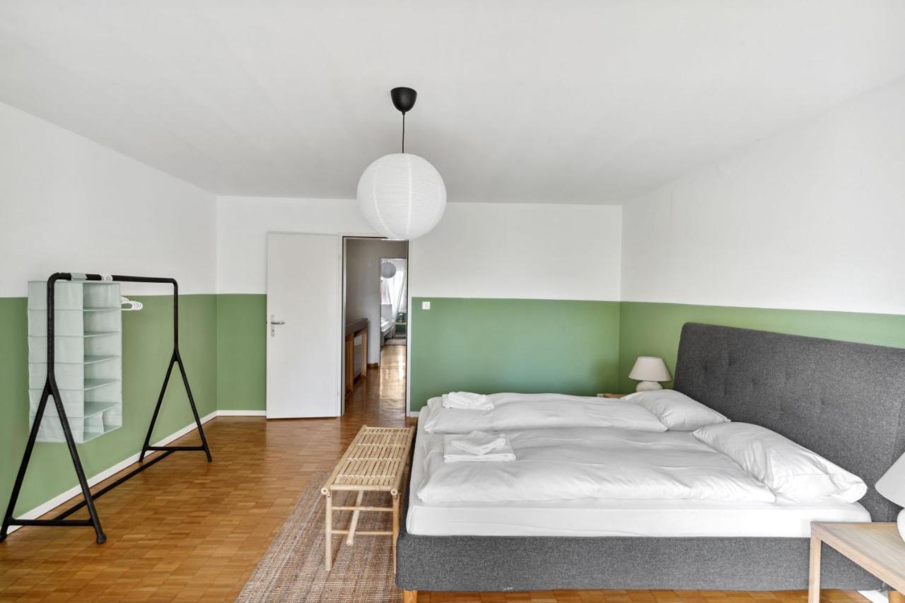 Cozy Close To The Center Of Forch Apartment