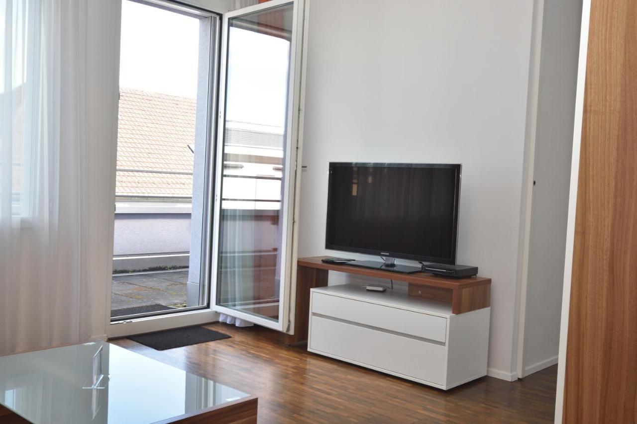 Stylish 1br Near And Opera - Flower 52 Apartment *