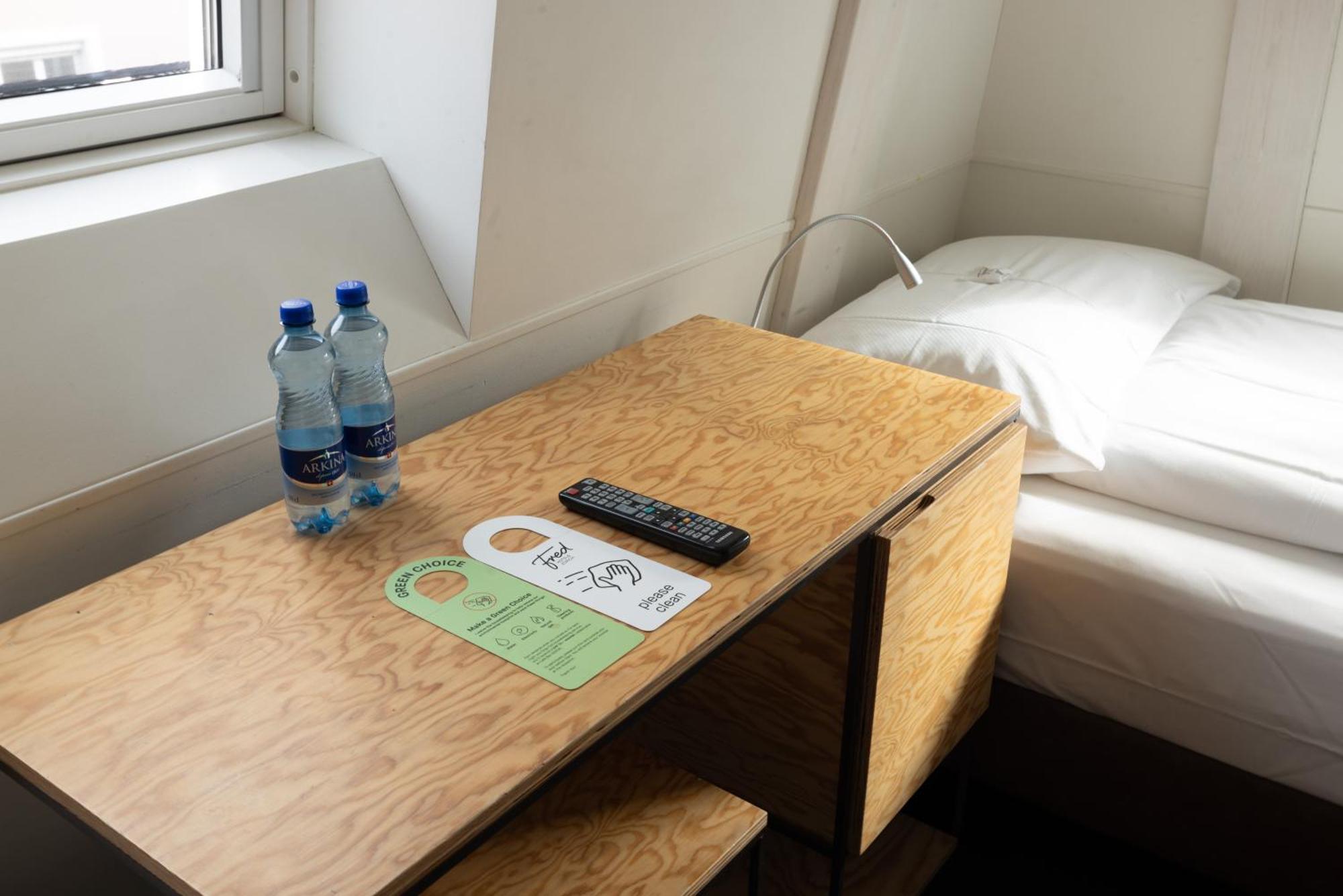 Guest house Fred Guest House Hauptbahnhof - Mobile Check-In 2*